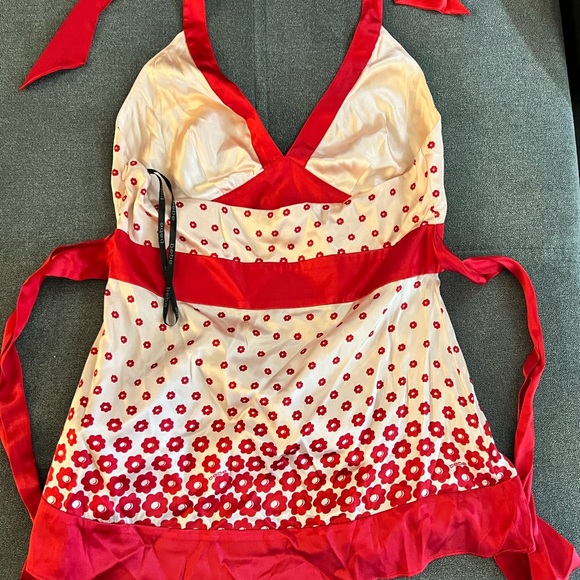 Bebe halter top silk. - Picture 2 of 3